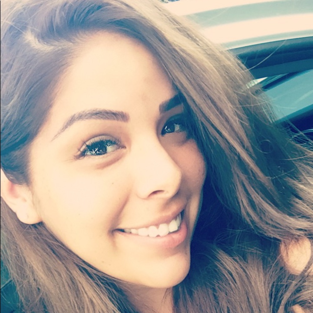 Meet your Posher, Christina